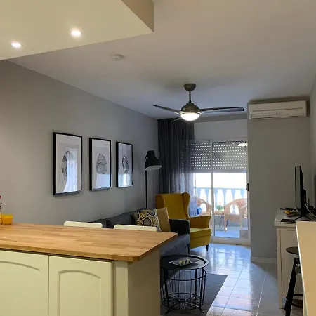Mila Located 300 Meters From Sandy Beach *